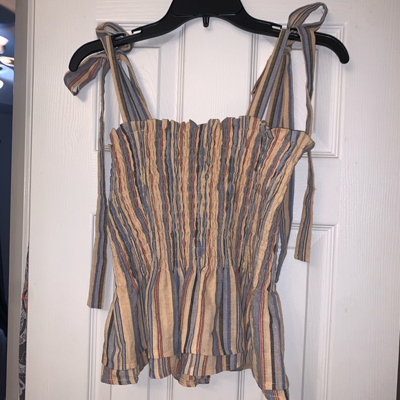 Tie strap fit and flare top - Picture 2 of 2